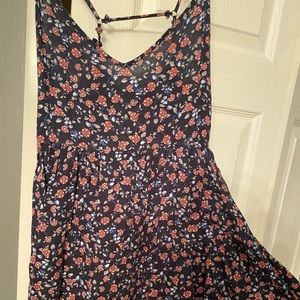 Hollister sleeveless flower dress